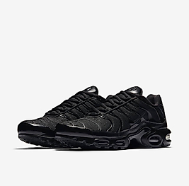 Nike Air Max Plus TN “Triple Black